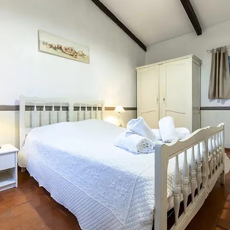 Holiday home Les Hameaux De La Rondinara-5 By Interhome